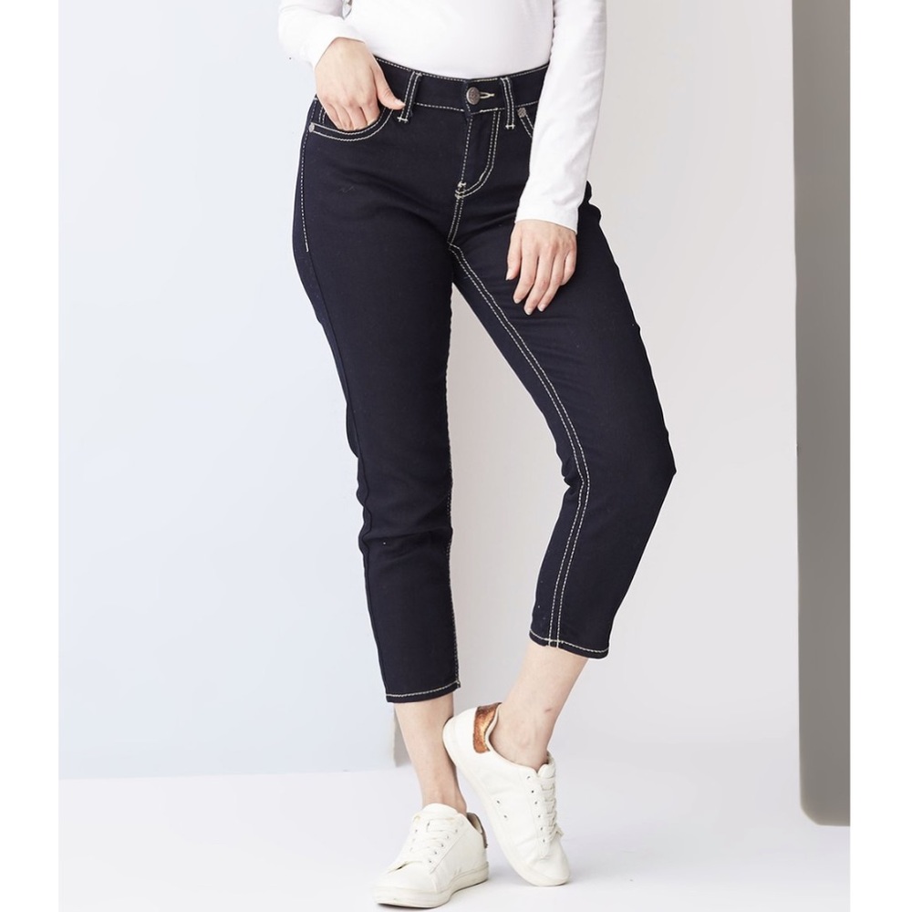 NWOT Silver Jeans Dark Capris